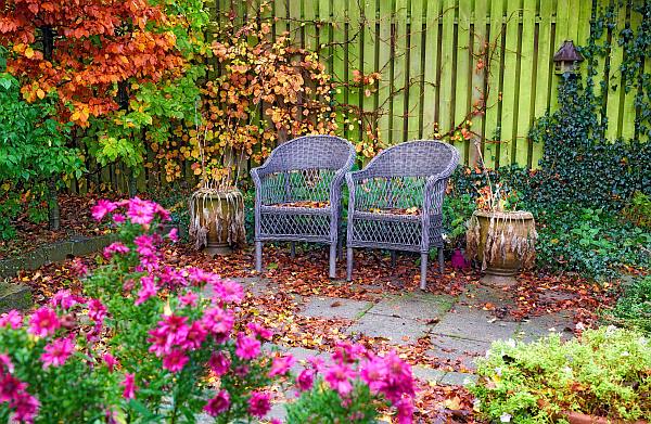 get inspired with our small garden landscaping ideas